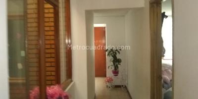 Casa de 5 alcobas en venta en Santa Isabel Sur, Bogotá, 436 m² · foto 10 de 16