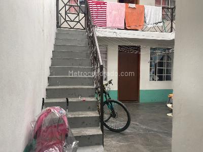 Casa de 5 alcobas en venta en San Francisco, Bogotá, 340 m² · foto 3 de 18