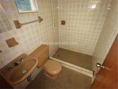 Casa de 5 alcobas en venta en La Asuncion, Bogotá, 320 m² · foto 7 de 15
