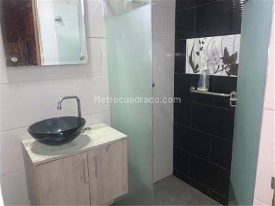 Casa de 5 alcobas en venta en Quiroga Sur, Bogotá, 325 m² · foto 15 de 20