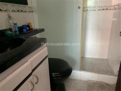 Casa de 5 alcobas en venta en Engativa, Bogotá, 369 m² · foto 10 de 18