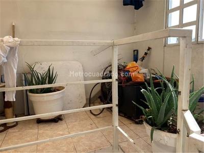 Casa de 5 alcobas en venta en Engativa, Bogotá, 369 m² · foto 15 de 18
