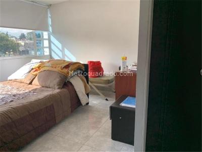 Casa de 5 alcobas en venta en Engativa, Bogotá, 369 m² · foto 17 de 18