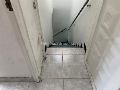 Casa de 5 alcobas en venta en Engativa, Bogotá, 369 m² · foto 18 de 18