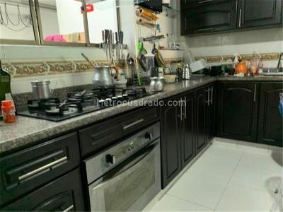 Casa de 5 alcobas en venta en Engativa, Bogotá, 369 m² · foto 4 de 18