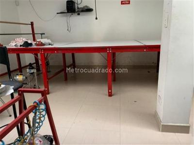 Casa de 5 alcobas en venta en Engativa, Bogotá, 369 m² · foto 5 de 18