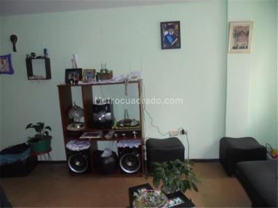 Casa de 5 alcobas en venta en Bochica Sur, Bogotá, 251 m² · foto 3 de 20