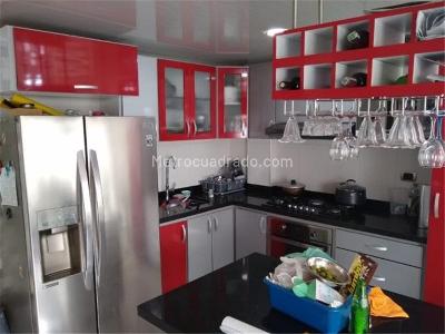 Casa de 5 alcobas en venta en Marco Fidel Suarez, Bogotá, 737 m² · foto 7 de 20