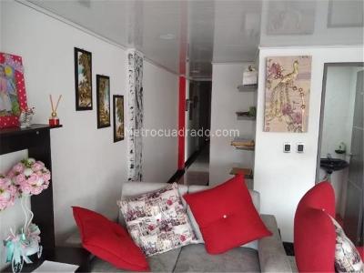 Casa de 5 alcobas en venta en Marco Fidel Suarez, Bogotá, 737 m² · foto 9 de 20
