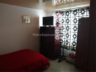 Casa de 5 alcobas en venta en Marco Fidel Suarez, Bogotá, 737 m² · foto 13 de 20