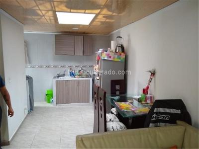 Casa de 5 alcobas en venta en Marco Fidel Suarez, Bogotá, 737 m² · foto 16 de 20