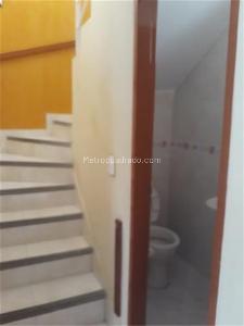 Casa de 3 alcobas en venta en Br, Girardot, 144 m² · foto 8 de 10