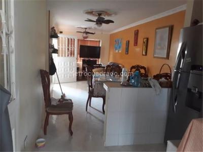 Casa de 3 alcobas en venta en Br, Girardot, 144 m² · foto 10 de 10