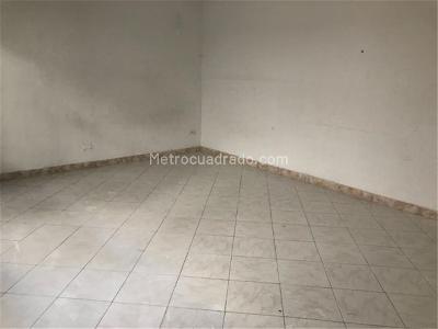 Casa de 5 alcobas en venta en Las Mercedes, Bogotá, 230 m² · foto 18 de 20