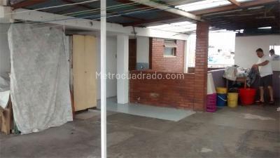Casa de 5 alcobas en venta en Centenario, Bogotá, 766 m² · foto 9 de 20