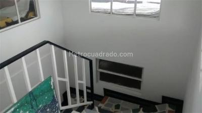 Casa de 5 alcobas en venta en Centenario, Bogotá, 766 m² · foto 10 de 20