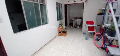 Casa de 5 alcobas en venta en San Antonio De Padua, Bogotá, 164 m² · foto 2 de 20