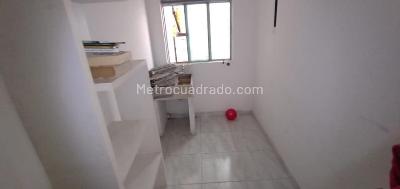 Casa de 5 alcobas en venta en San Antonio De Padua, Bogotá, 164 m² · foto 3 de 20