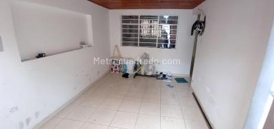 Casa de 5 alcobas en venta en San Antonio De Padua, Bogotá, 164 m² · foto 9 de 20