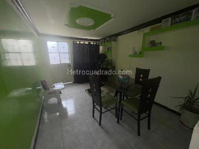 Casa de 5 alcobas en venta en Diana Turbay, Bogotá, 223 m² · foto 14 de 20