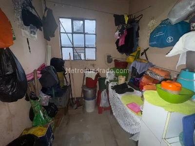 Casa de 5 alcobas en venta en El Tunal, Bogotá, 400 m² · foto 7 de 13