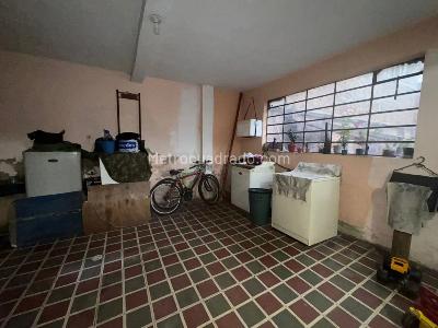 Casa de 5 alcobas en venta en El Tunal, Bogotá, 400 m² · foto 8 de 13