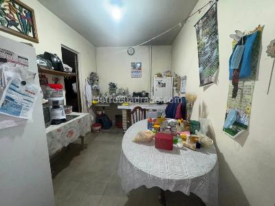 Casa de 5 alcobas en venta en El Tunal, Bogotá, 400 m² · foto 9 de 13