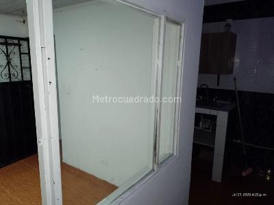 Casa en venta en Perdomo Alto, Bogotá · foto 2 de 15