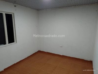 Casa en venta en Perdomo Alto, Bogotá · foto 9 de 15