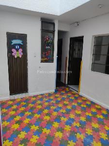Casa de 5 alcobas en venta en Country Sur, Bogotá, 372 m² · foto 4 de 15