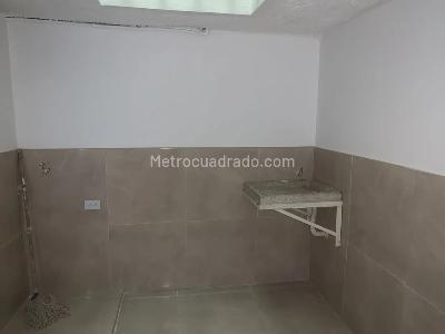 Casa en venta en Altos Del Poblado, Bogotá · foto 2 de 13