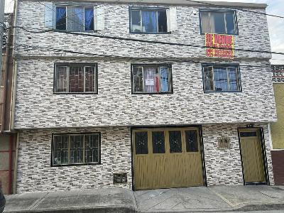 Casa de 5 alcobas en venta en Bello Horizonte, Bogotá, 510 m² · foto 2 de 18