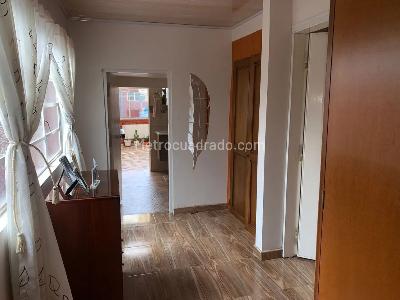 Casa de 5 alcobas en venta en La Maria, Bogotá, 451 m² · foto 15 de 20