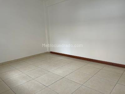 Casa de 5 alcobas en venta en San Jose Sur, Bogotá, 499 m² · foto 3 de 20
