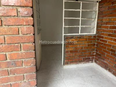 Casa de 5 alcobas en venta en San Jose Obrero, Bogotá, 100 m² · foto 5 de 14