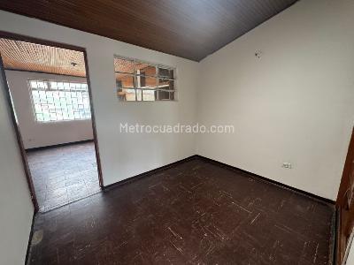 Casa de 5 alcobas en venta en Velodromo, Bogotá, 168 m² · foto 11 de 20