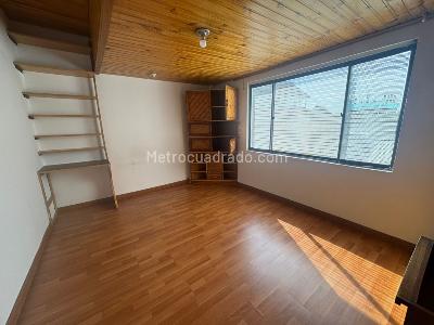Apartamento en venta en Ciudad Berna, Bogotá · foto 5 de 18