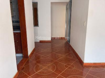 Casa de 5 alcobas en venta en La Francia, Bogotá, 420 m² · foto 7 de 20
