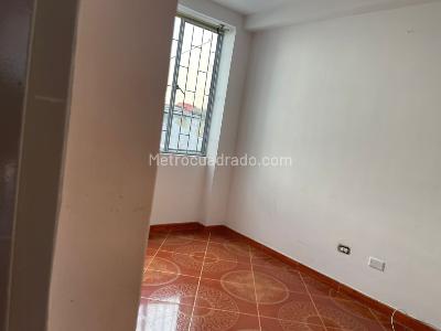 Casa de 5 alcobas en venta en La Francia, Bogotá, 420 m² · foto 9 de 20