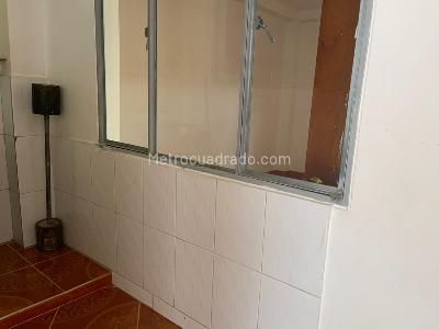 Casa de 5 alcobas en venta en La Francia, Bogotá, 420 m² · foto 10 de 20