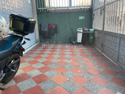 Casa de 5 alcobas en venta en La Francia, Bogotá, 420 m² · foto 16 de 20