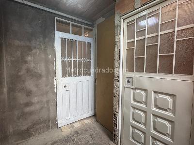 Casa de 5 alcobas en venta en El Angulo, Bogotá, 235 m² · foto 2 de 20