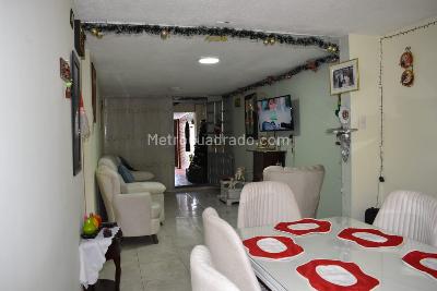 Casa de 5 alcobas en venta en Jazmin, Bogotá, 254 m² · foto 7 de 20