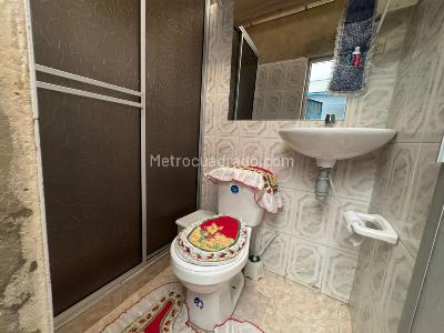 Casa de 5 alcobas en venta en La Reforma, Bogotá, 266 m² · foto 18 de 19