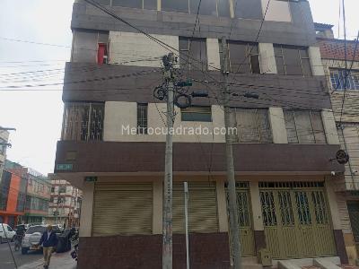 Casa de 5 alcobas en venta en Restrepo, Bogotá, 350 m² · foto 3 de 19