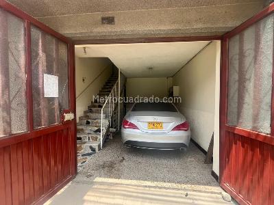 Casa de 5 alcobas en venta en Santander, Bogotá, 210 m² · foto 10 de 20
