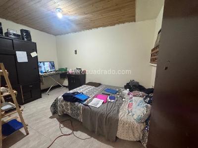 Casa de 5 alcobas en venta en Quiroga Sur, Bogotá, 342 m² · foto 3 de 9