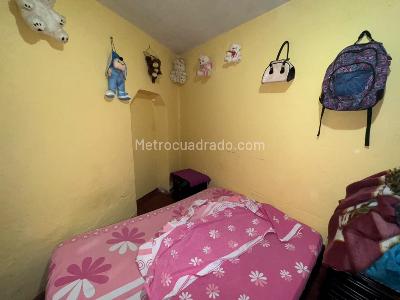 Casa de 5 alcobas en venta en Las Cruces, Bogotá, 150 m² · foto 4 de 11