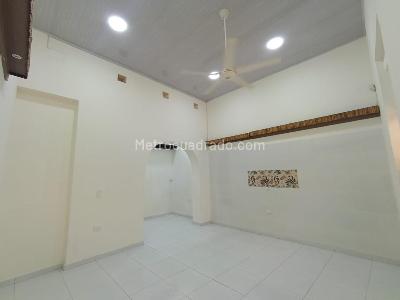 Casa de 5 alcobas en venta en El Peñon, Girardot, 297 m² · foto 7 de 20