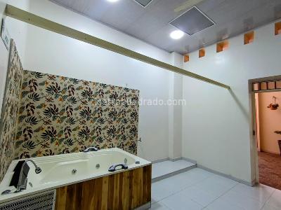 Casa de 5 alcobas en venta en El Peñon, Girardot, 297 m² · foto 10 de 20